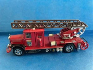 Matchbox Models of Yesteryear 1932 Mercedes-Benz Ladder Truck YFE05/SA - Picture 1 of 5