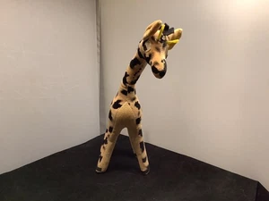 Vintage Dream Pets Stuffed Toy Giraffe with Tag 9 Inch - Picture 1 of 10