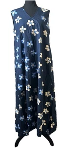 NWOT UNIQLO Marimekko V-neck Flare Dress Size M - Picture 1 of 8