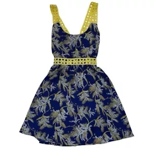 Opullence Charlotte Minikleid nackter Rücken Größe S Blumen Biene - Bild 1 von 8
