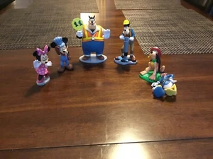 Disney MICKEY MOUSE CLUB HOUSE Figurine Play-set Or Use As Cake Toppers - Picture 1 of 10