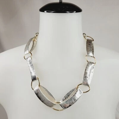 Collar de Moda Escultural Robert Lee Morris Soho Dos Tonos Grande Forma Ovalada Foto 1 de 4