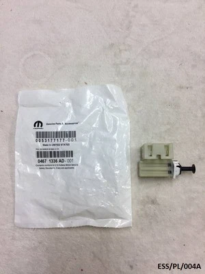 GENUINE MOPAR Brake Light Switch for Chrysler / Dodge Neon 1995-2000 ESS/PL/004A - Image 1 of 4