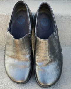 Timberland Women's Anti-Fatigue Slip Resistant Medical Clogs sz 9M - Picture 1 of 9