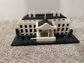 LEGO Architecture: The White House (21006)