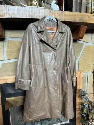 Vintage 70’s Etienne Aigner Leather Trench-type Coat. Women 12  Brown - Image 1 of 4