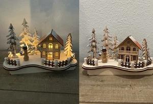 Beleuchtete Holz Weihnachtshaus Szene Schwarzwald Stil Schneemann Bäume Deko - Bild 1 von 13