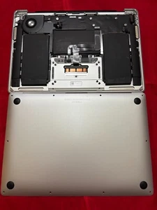13 MacBook Air Intel A2179 2020 Silver Palmrest Top Keyboard Battery Back Plate - Picture 1 of 4