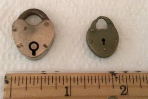Vintage Mini Heart Padlocks, No Keys - Picture 1 of 3