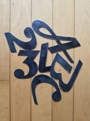 Letras metálicas cortadas con precisión de 4" de alto, gruesas, soldables, calibre 16 "Magneto" decoración Foto 1 de 3