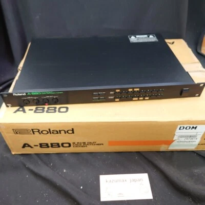 Roland A-880 8x8 Midi Patchbay Mixer Rackmount mit Box getestet kostenloser Versand - Bild 1 von 4