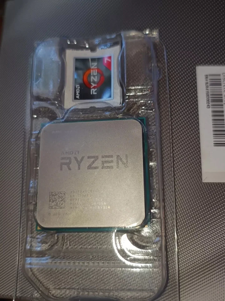 AMD Ryzen 1700X - Immagine 1 di 1