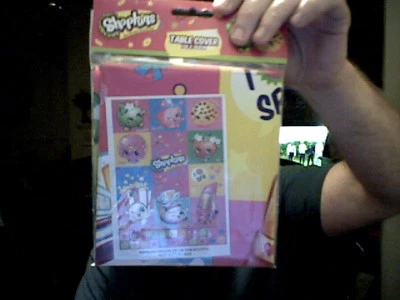 KIDS SHOPKINS TABLE COVER 138 X 183 CMS BIRTHDAY CHRISTMAS  FREE UK POST - Image 1 of 2