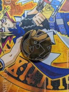 Pokemon TCG Regular Size - Pikachu Coin Sword & Shield - Picture 1 of 1