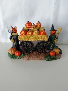 Lemax Spooky Town Collection Hay Wagon with Jack o’lanterns and Scarecrows - Bild 1 von 5