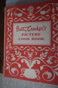 Betty Crocker's Picture Cook Book - Ring-bound By Betty Crocker - GOOD - Picture 1 of 6