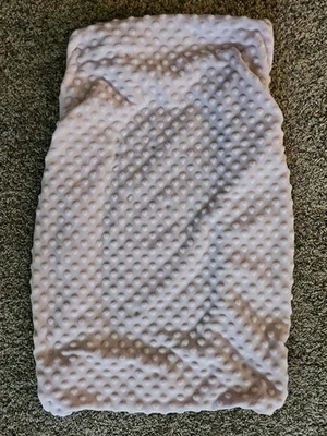 Cubierta de almohadilla para cambiar pañales Bebebuy rosa Binky (bxC) Foto 1 de 2