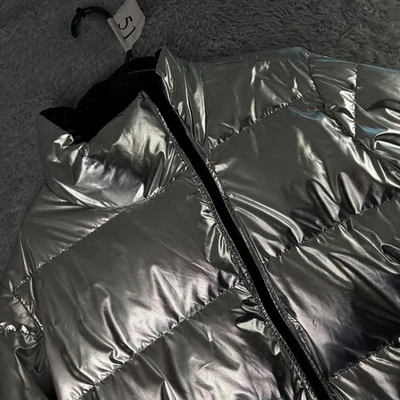 G by Giuliana Womens 1X Silver Metallic Feather Down Puffer Coat Jacket Y2K VTG - Image 1 of 4