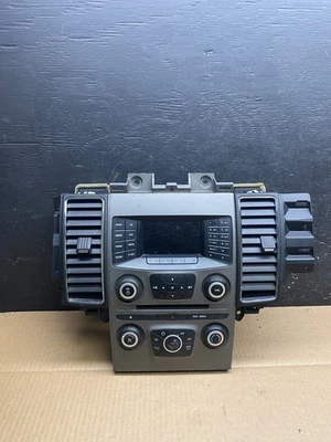 Panel de control de radio climático consola central delantera Ford Taurus 2010-2012 U5877 DG Foto 1 de 4