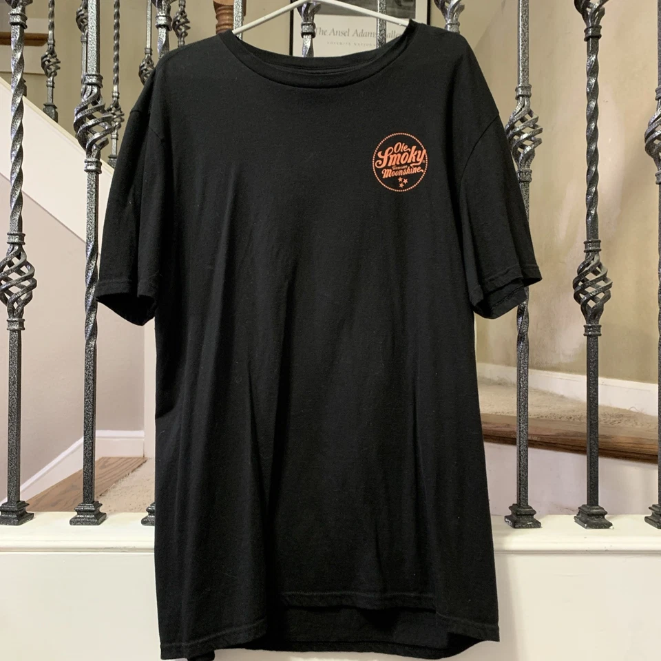Camiseta Ole Smokey Tennessee Moonshine Talla 2XL Negra Gráfica Foto 1 de 4