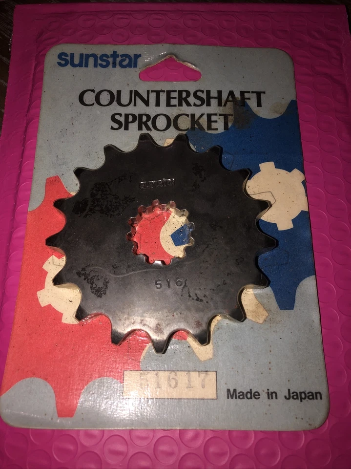 Piñón delantero de acero Sunstar 51617 Kawasaki ZR y Ninja. Ver montaje durante años Foto 1 de 3