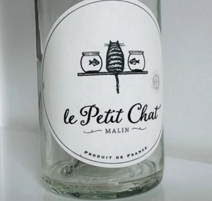 Sammlerstück leere Glas Weinflasche ungewöhnliches Etikett Le Petit Chat Katze - Frankreich - Bild 1 von 11