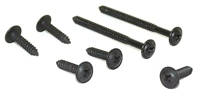 KIT DE FERRAGENS DE MONTAGEM PARAFUSOS PAINEL ACABAMENTO PORTA TRASEIRA LAND ROVER LR3 SE/HSE 05-09 - Imagem 1 de 3