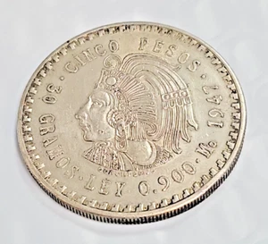 1947 Cinco Pesos Cuauhtemoc Last Aztec Emperor Coin, .900 Silver S138 - Picture 1 of 2