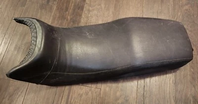 Sillín de asiento interceptor Honda VF500F VF 500 F 1984-1985 MF2-67 motocicleta de colección  Foto 1 de 4