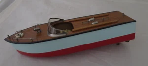 Vintage Wooden Model Motor Boat With Motor Untested Made In Japan - Picture 1 of 9
