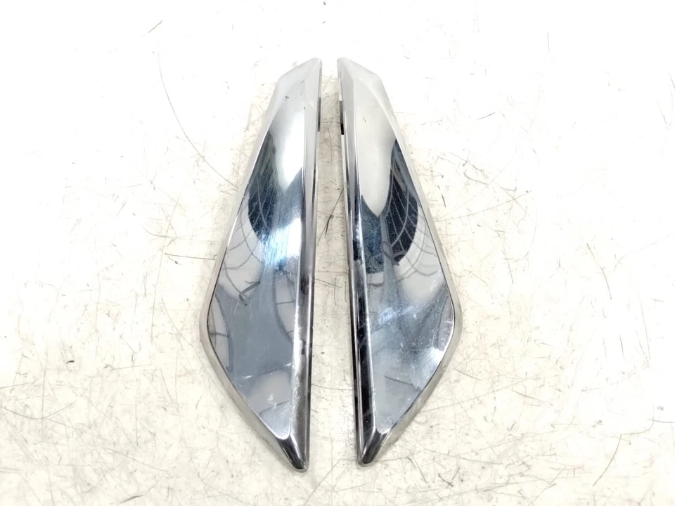 Can-Am Spyder RT 990 2011 panel de cubierta de parabrisas delantero izquierdo y derecho cromado Foto 1 de 4