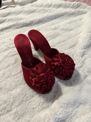 Vintage DANIEL GREEN Satin Shoes Crimson Red Boudoir Slippers 1950s Bow Rosette - Image 1 of 4