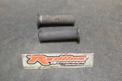 Empuñaduras de manillar Kawasaki KLT200A 1983 46075-1056 Foto 1 de 4