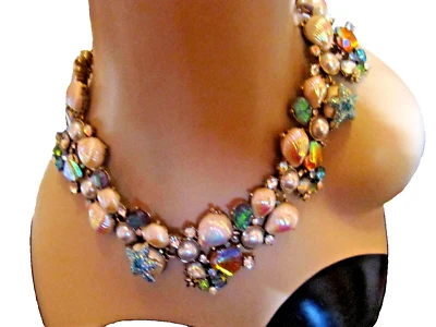 BETSEY JOHNSON CRABBY COUTURE SHELLS AND BLING STATEMENT NECKLACE - Image 1 of 4