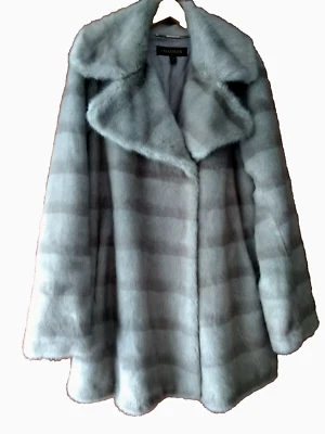 Schicker Damen Kurzmantel Kunstpelz, Grau, Gr. 42  - Bild 1 von 4