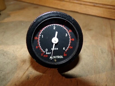 Ancien Manomètre De Pression 4 BAR Marque AUXITROL A626 - Photo 1/2