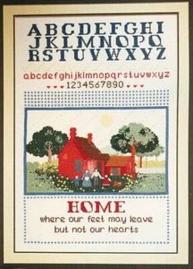 HOMEWARD HEARTS SAMPLER Farm House Famiglia Alfabeto Modello Punto Croce Grafico V7 - Foto 1 di 2
