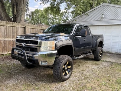 2009 Chevrolet Silverado 2500 K2500 HEAVY DUTY LTZ - Image 1 of 4