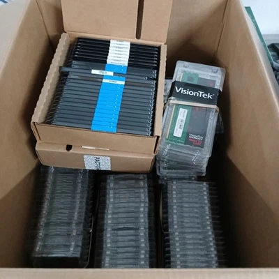 *LOTE DE 187* VisionTek/Kingston 4GB DDR3 PC3-12800U 1600MHz RAM Sellada de Fábrica Foto 1 de 4