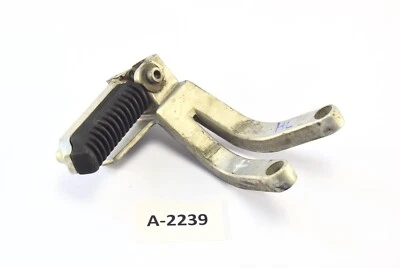 Suzuki RF 900 R GT73B año 1995 - reposapiés trasero izquierdo soporte A2239 Foto 1 de 2