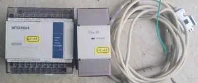 MITSUBISHI FX1N - 24MR - ES/UL mit Analogmodul und Kabel für Display - Bild 1 von 4