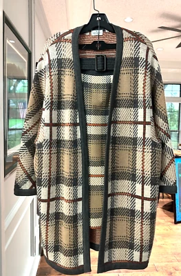 VALENTINO ITALY 2PC CASHMERE PLAID SKIRT SUIT Sz 14 & OPEN 36" LONG TOP Sz Large - Image 1 of 4