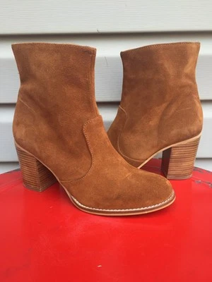 BOTÍN HOUSE OF HARLOW 1960 ARABELLA GAMUZA MARRÓN COÑAC TALLA 8,5 $195 Foto 1 de 4