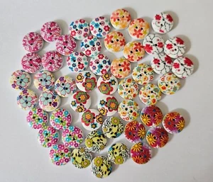 50 Flower Pattern Buttons, 10 Designs with 5 of Each Design Wooden Size 15mm - Picture 1 of 3