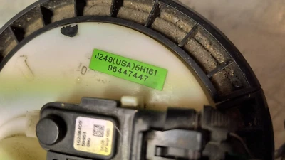 Conjunto de bomba de combustible original OEM 96447447 para Suzuki Forenza Daewoo Nubira Foto 1 de 4