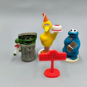 Wilton Sesame Street Party Cake Toppers with Sign Oscar Big Bird Cookie Monster - Picture 1 of 6