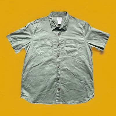 L.L. Bean Button Up Men's Short Sleeve Shirt w/ Pockets Army Green L-Reg   - Image 1 of 4