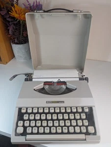 Boots PT400 Typewriter Manual Hard Case Retro Vintage Tested Works - Imagen 1 de 18