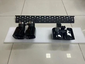 Tubo de escape negro brillante para LR Defender 2020-2025 versión diésel - Imagen 1 de 1