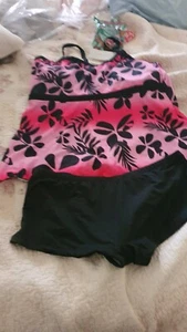 Ladies Bathers - Picture 1 of 4